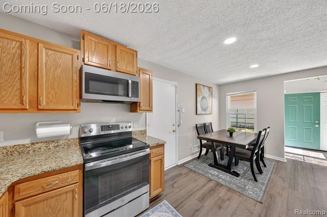 183 Daniel Avenue, Westland, MI 48186