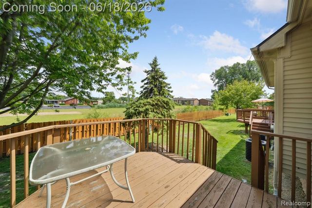 183 Daniel Avenue, Westland, MI 48186