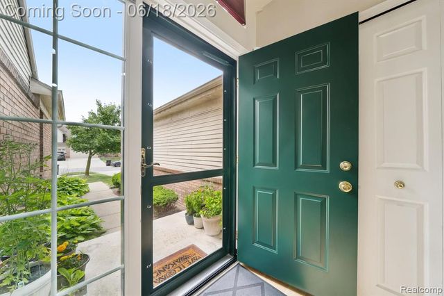 183 Daniel Avenue, Westland, MI 48186