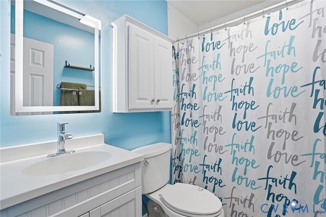 4521 Hunters Landing Dr, Chesterfield, VA 23832