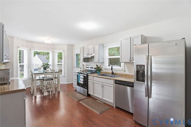 4521 Hunters Landing Dr, Chesterfield, VA 23832