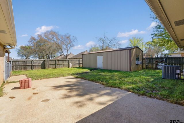 307 Green Lane Trail, Whitehouse, TX 75791