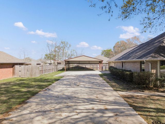307 Green Lane Trail, Whitehouse, TX 75791
