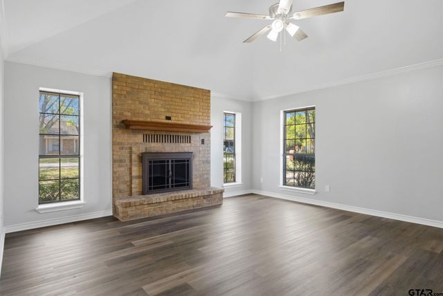 307 Green Lane Trail, Whitehouse, TX 75791