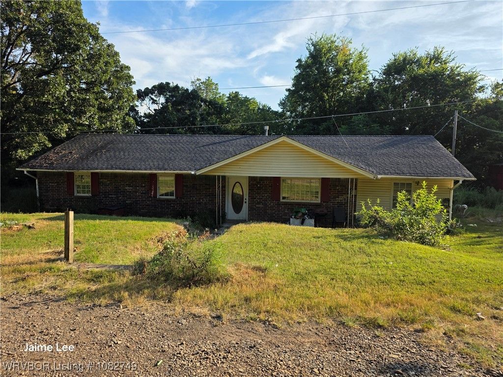 400 Chickasaw Street, Poteau, OK 74953