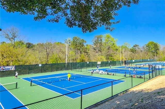 135 Cliftwood Drive NE 505, Sandy Springs, GA 30328