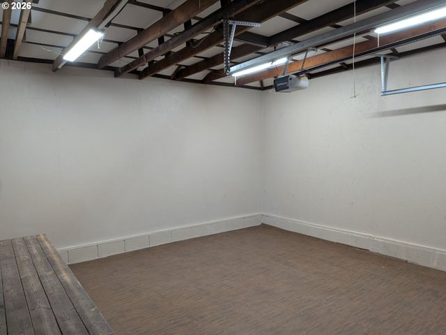 835 Nw YAMHILL St, Mc Minnville, OR 97128