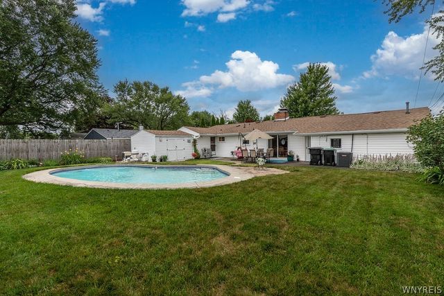 137 Burnside Drive, Tonawanda, NY 14150