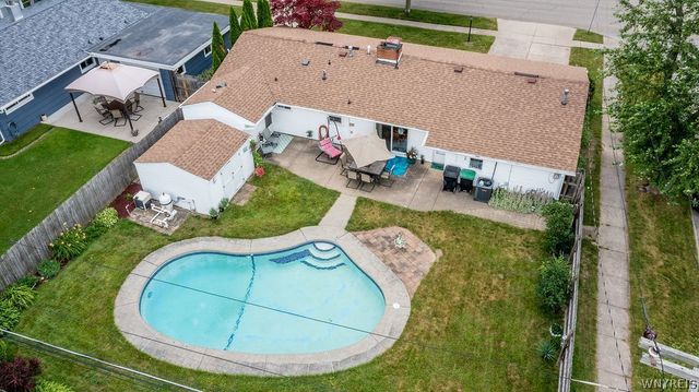 137 Burnside Drive, Tonawanda, NY 14150