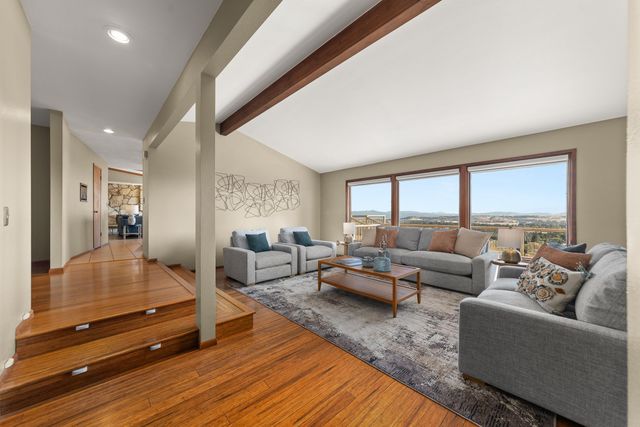 7518 N Panorama Dr, Spokane, WA 99208