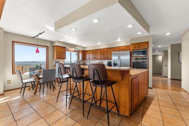 7518 N Panorama Dr, Spokane, WA 99208