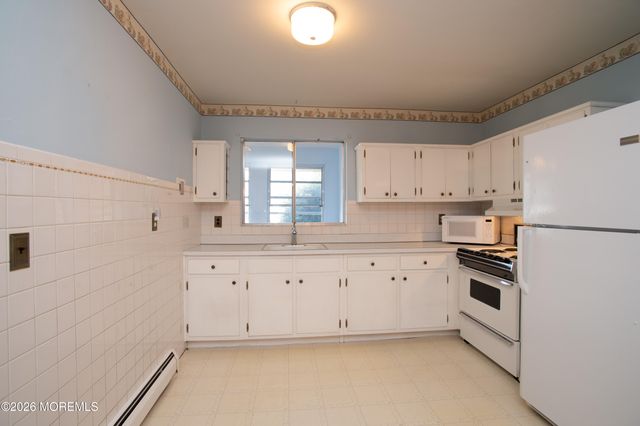 2277 Hovsons Boulevard, Toms River, NJ 08753