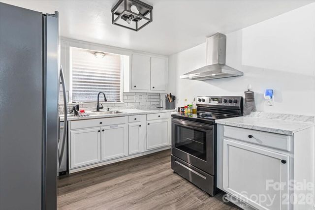 1921 4th Street SW 83, Hickory, NC 28602