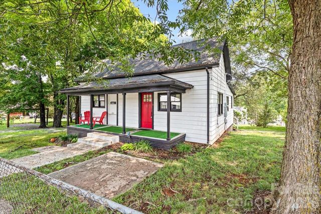 1921 4th Street SW 83, Hickory, NC 28602