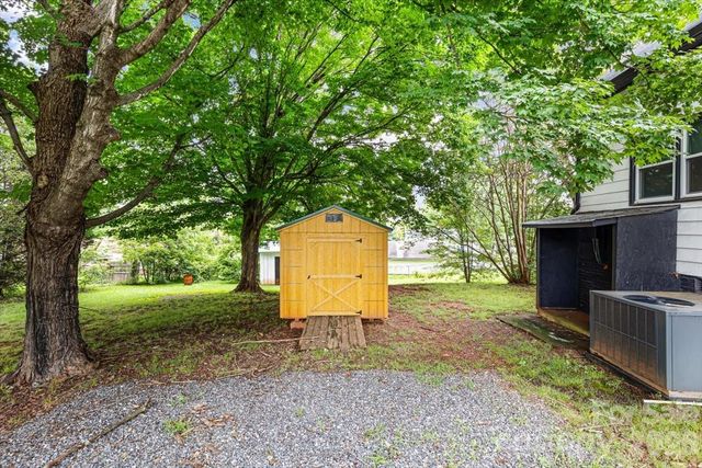1921 4th Street SW 83, Hickory, NC 28602