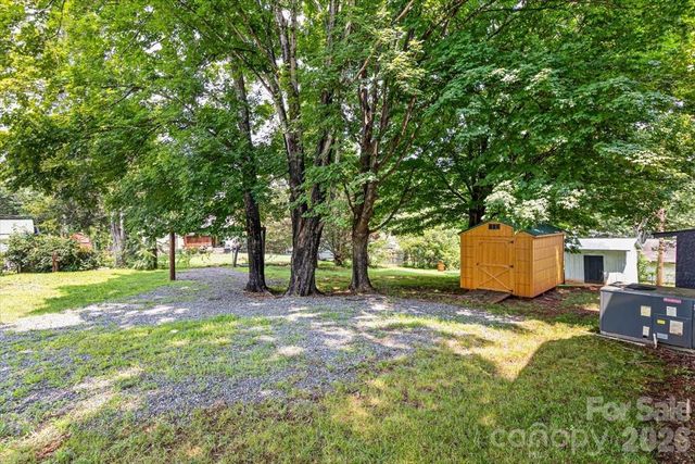 1921 4th Street SW 83, Hickory, NC 28602