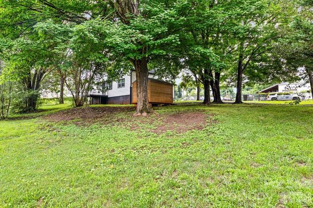 1921 4th Street SW 83, Hickory, NC 28602