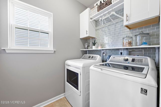 210 Pheasant Run Road, Mays Landing, NJ 08330
