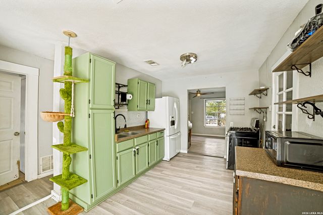 242 Rosabell, San Antonio, TX 78228