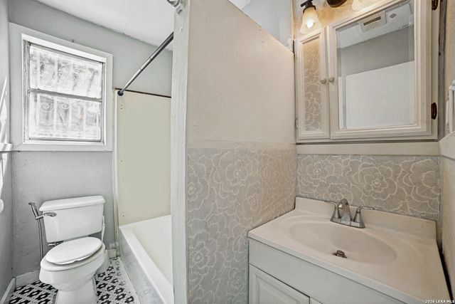 242 Rosabell, San Antonio, TX 78228