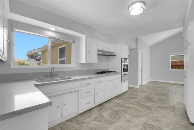 2633 I Street, La Verne, CA 91750