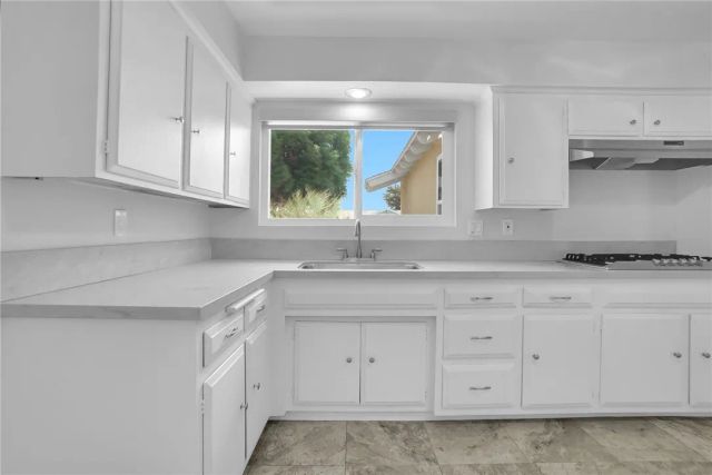 2633 I Street, La Verne, CA 91750