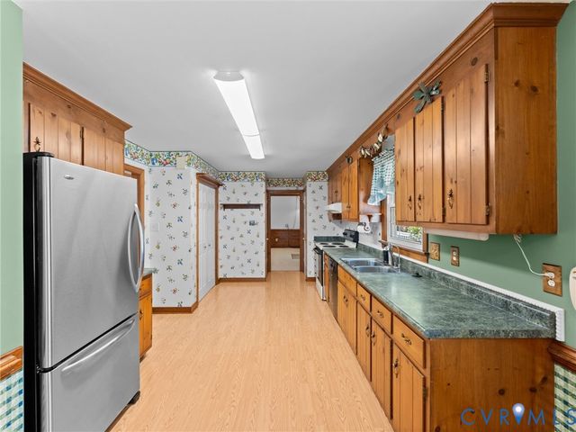 3524 Ludgate Rd, Chester, VA 23831
