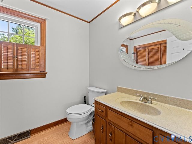 3524 Ludgate Rd, Chester, VA 23831