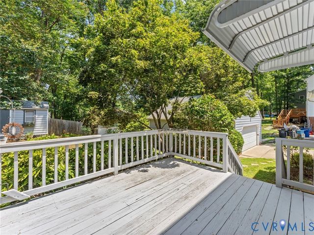 3524 Ludgate Rd, Chester, VA 23831