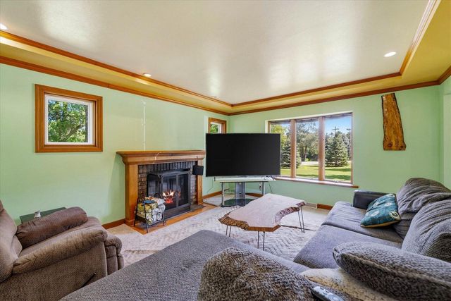 1582 Edgewater COURT, Grafton, WI 53024