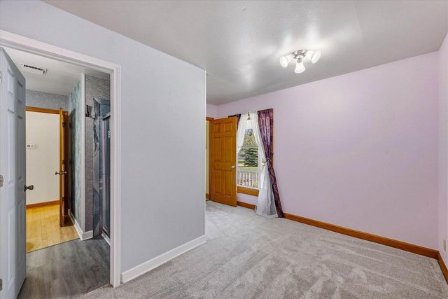 1582 Edgewater COURT, Grafton, WI 53024