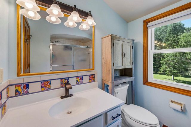 1582 Edgewater COURT, Grafton, WI 53024