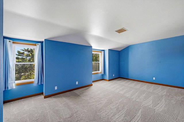 1582 Edgewater COURT, Grafton, WI 53024