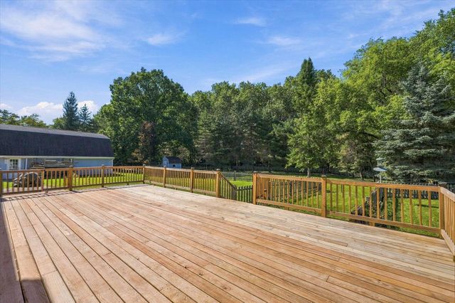1582 Edgewater COURT, Grafton, WI 53024