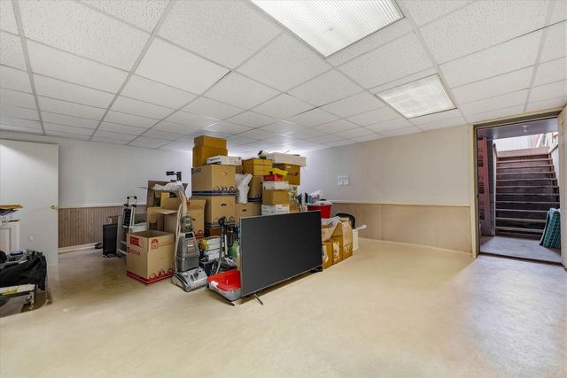 1582 Edgewater COURT, Grafton, WI 53024