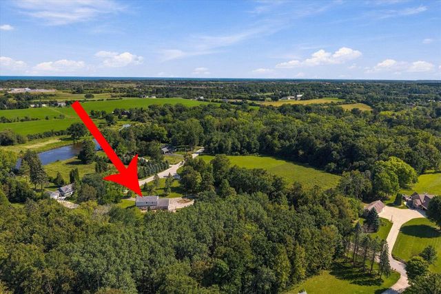 1582 Edgewater COURT, Grafton, WI 53024