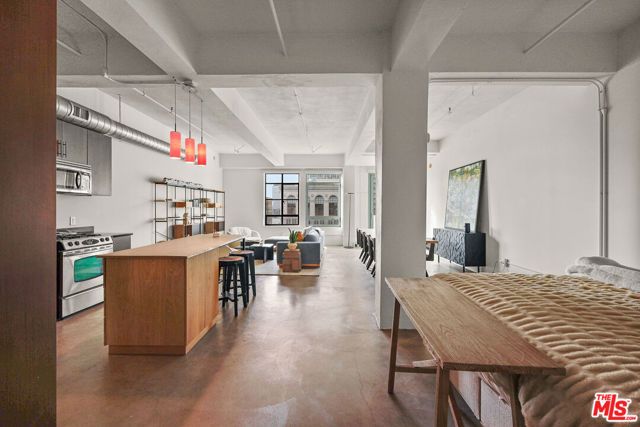 849 S Broadway 1108, Los Angeles, CA 90014