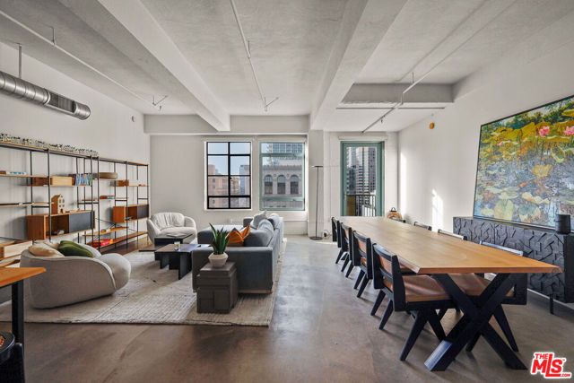 849 S Broadway 1108, Los Angeles, CA 90014