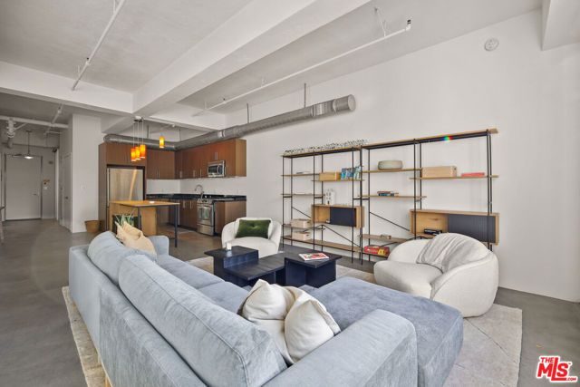 849 S Broadway 1108, Los Angeles, CA 90014