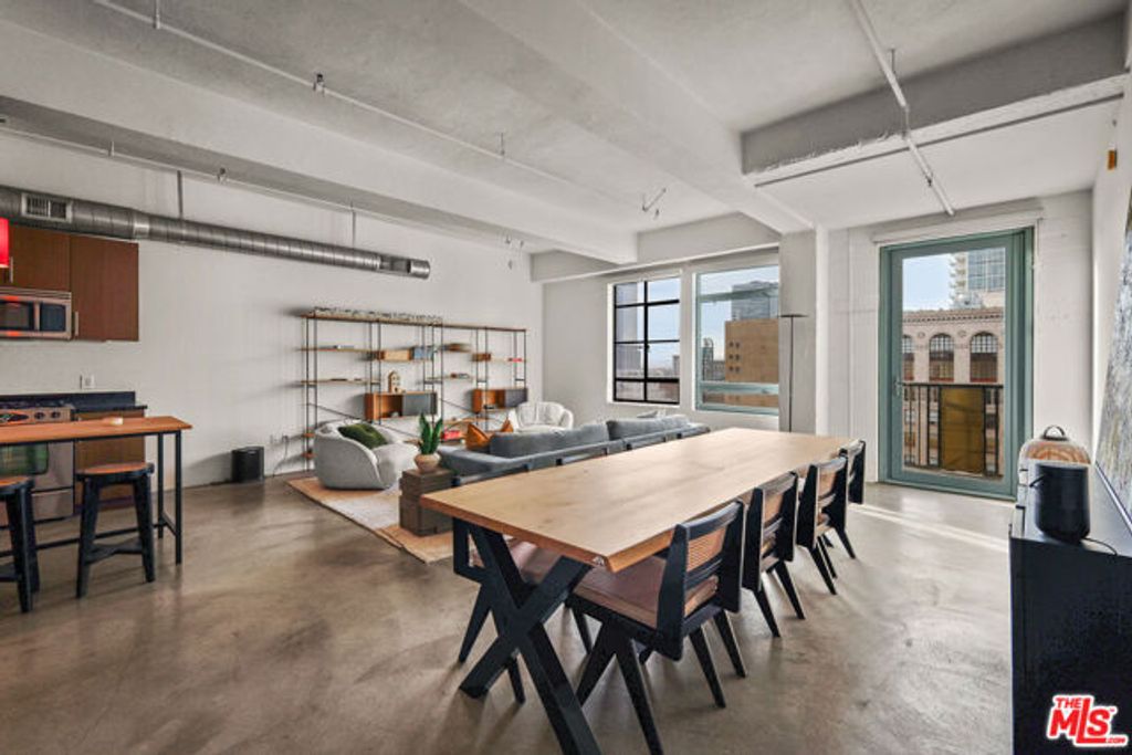 849 S Broadway 1108, Los Angeles, CA 90014