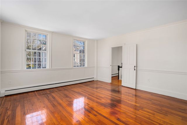 14 Elm Street, Newport, RI 02840