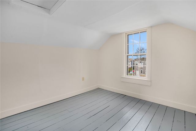 14 Elm Street, Newport, RI 02840