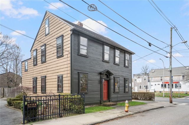 14 Elm Street, Newport, RI 02840
