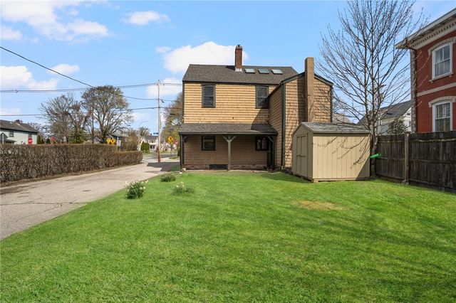 14 Elm Street, Newport, RI 02840
