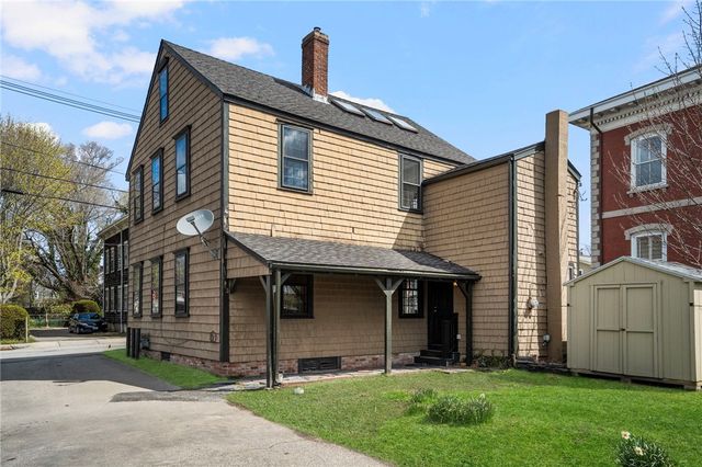 14 Elm Street, Newport, RI 02840
