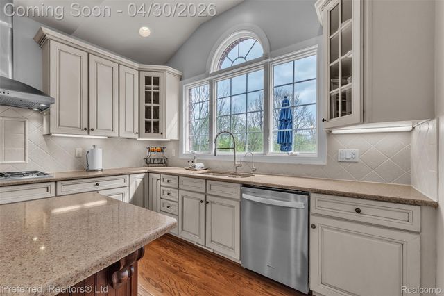 50241 Teton Ridge Drive, Northville Township, MI 48168