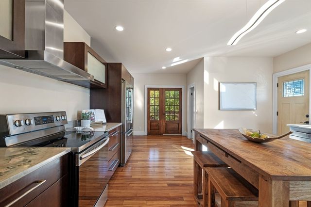 21 Bay View Drive, Swampscott, MA 01907