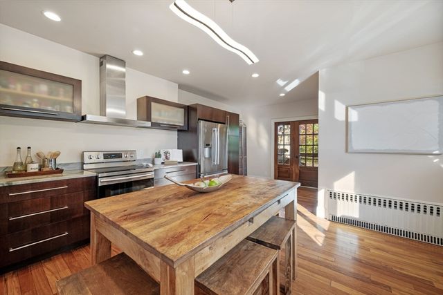 21 Bay View Drive, Swampscott, MA 01907