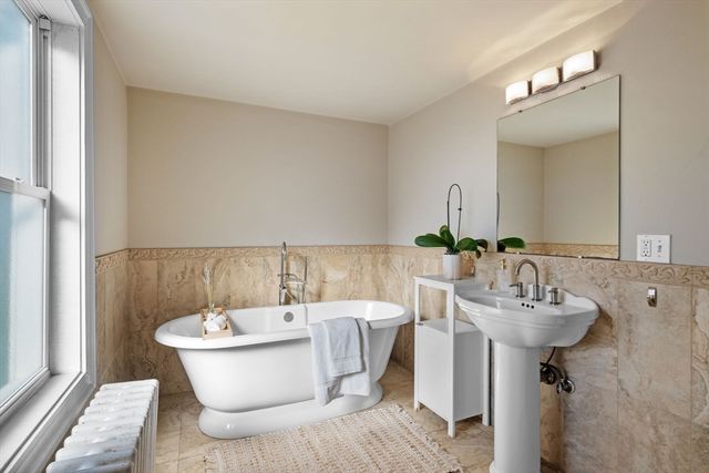 21 Bay View Drive, Swampscott, MA 01907