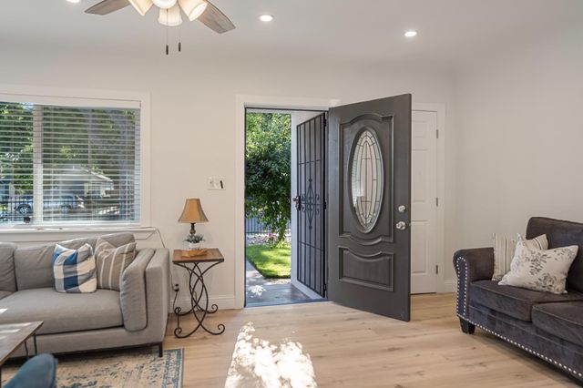 630 N Yosemite St, Stockton, CA 95203